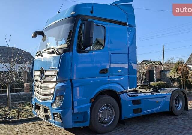 Синий Мерседес Актрос, объемом двигателя 12.8 л и пробегом 893 тыс. км за 19500 $, фото 1 на Automoto.ua