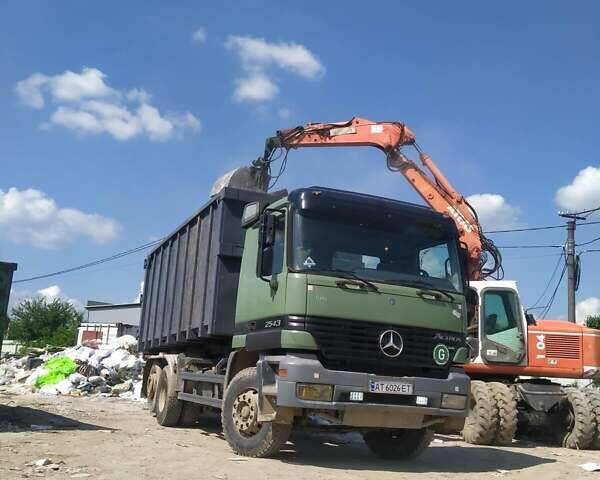 Зелений Мерседес Актрос, об'ємом двигуна 0 л та пробігом 800 тис. км за 17000 $, фото 1 на Automoto.ua