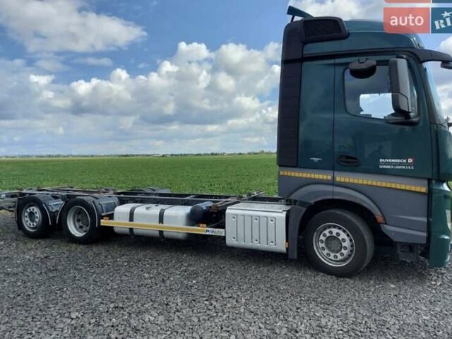 Зелений Мерседес Актрос, об'ємом двигуна 0 л та пробігом 700 тис. км за 36500 $, фото 1 на Automoto.ua