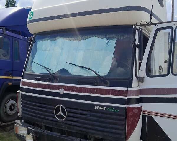 Білий Мерседес Атего, об'ємом двигуна 4.25 л та пробігом 930 тис. км за 8000 $, фото 1 на Automoto.ua