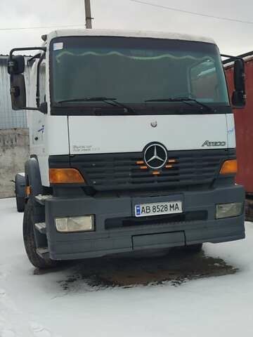 Білий Мерседес Атего, об'ємом двигуна 6.37 л та пробігом 7 тис. км за 12200 $, фото 1 на Automoto.ua