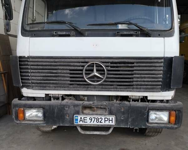 Білий Мерседес Атего, об'ємом двигуна 11.31 л та пробігом 860 тис. км за 4150 $, фото 1 на Automoto.ua