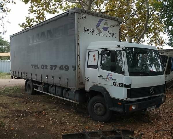 Білий Мерседес Атего, об'ємом двигуна 6 л та пробігом 145 тис. км за 8000 $, фото 1 на Automoto.ua