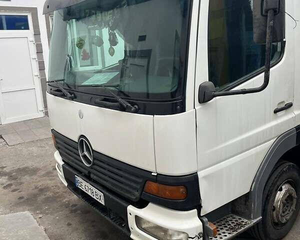 Белый Мерседес Атего, объемом двигателя 4.25 л и пробегом 999 тыс. км за 9000 $, фото 1 на Automoto.ua