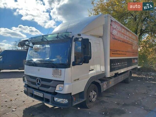 Белый Мерседес Атего, объемом двигателя 0 л и пробегом 370 тыс. км за 34000 $, фото 1 на Automoto.ua