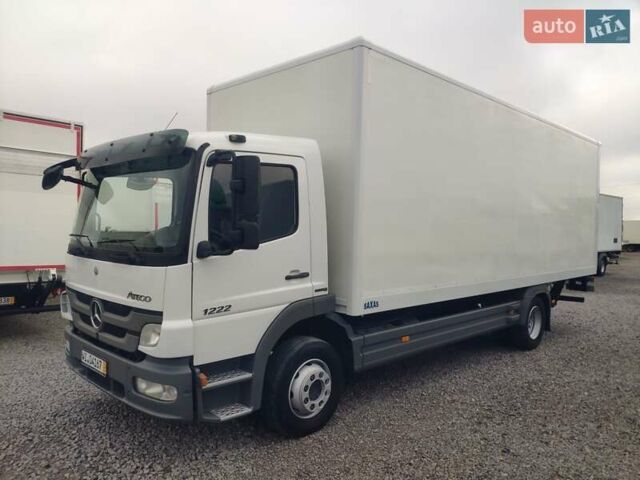 Белый Мерседес Атего, объемом двигателя 0 л и пробегом 450 тыс. км за 33700 $, фото 1 на Automoto.ua