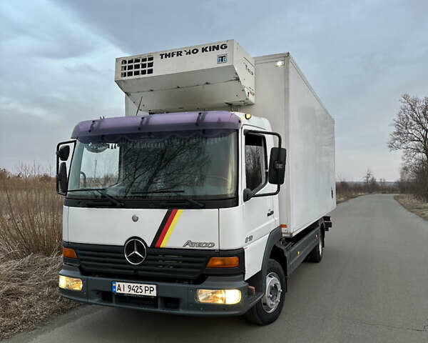 Білий Мерседес Атего, об'ємом двигуна 4.2 л та пробігом 619 тис. км за 14200 $, фото 1 на Automoto.ua