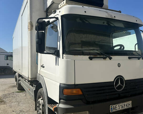 Білий Мерседес Атего, об'ємом двигуна 6 л та пробігом 8 тис. км за 13000 $, фото 1 на Automoto.ua