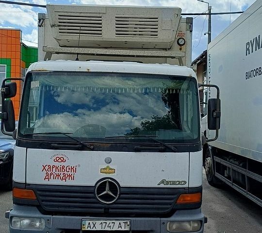 Белый Мерседес Атего, объемом двигателя 4.2 л и пробегом 9 тыс. км за 10500 $, фото 1 на Automoto.ua