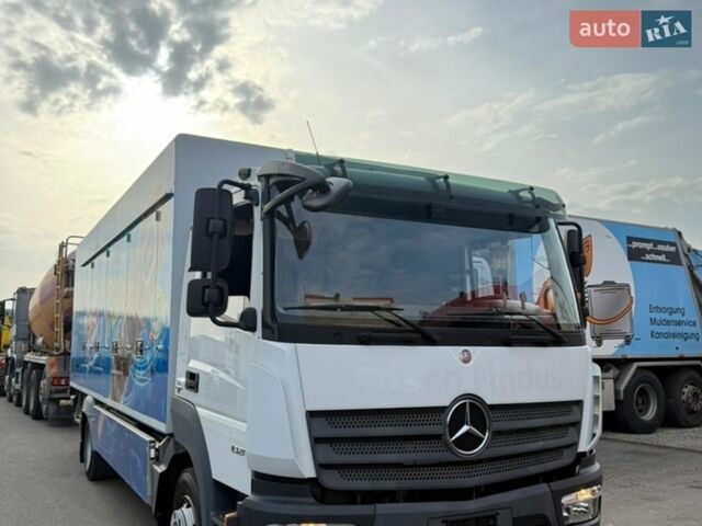 Білий Мерседес Атего, об'ємом двигуна 5.2 л та пробігом 192 тис. км за 48500 $, фото 1 на Automoto.ua