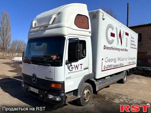 Белый Мерседес Атего, объемом двигателя 4.3 л и пробегом 943 тыс. км за 9500 $, фото 1 на Automoto.ua
