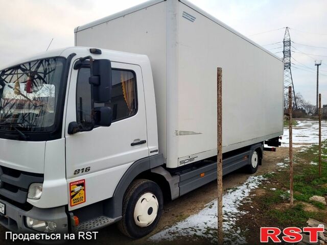 Білий Мерседес Атего, об'ємом двигуна 5.1 л та пробігом 700 тис. км за 9000 $, фото 1 на Automoto.ua