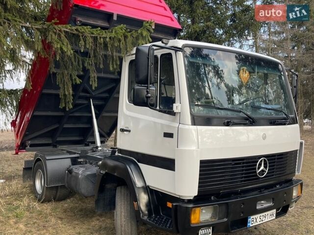 Белый Мерседес Атего, объемом двигателя 6 л и пробегом 950 тыс. км за 18500 $, фото 1 на Automoto.ua