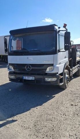 Білий Мерседес Атего, об'ємом двигуна 4.25 л та пробігом 486 тис. км за 53000 $, фото 1 на Automoto.ua