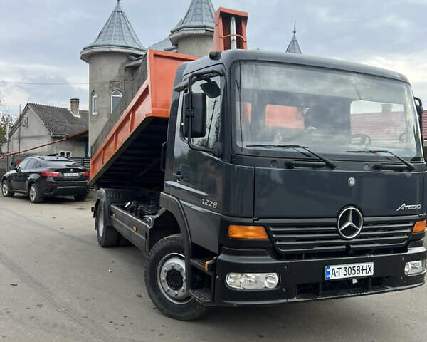 Мерседес Атего, объемом двигателя 0 л и пробегом 456 тыс. км за 23000 $, фото 1 на Automoto.ua