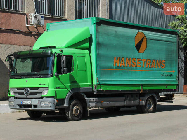 Зеленый Мерседес Атего, объемом двигателя 4.8 л и пробегом 1 тыс. км за 17950 $, фото 1 на Automoto.ua