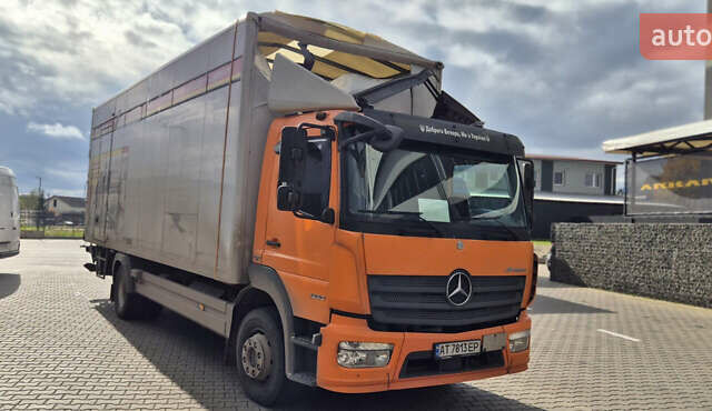 Оранжевый Мерседес Атего, объемом двигателя 7.7 л и пробегом 990 тыс. км за 29000 $, фото 1 на Automoto.ua