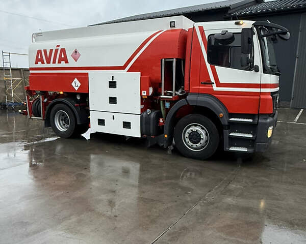 Белый Мерседес Аксор, объемом двигателя 12.6 л и пробегом 500 тыс. км за 68265 $, фото 1 на Automoto.ua