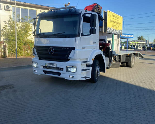 Белый Мерседес Аксор, объемом двигателя 6.37 л и пробегом 250 тыс. км за 77000 $, фото 1 на Automoto.ua