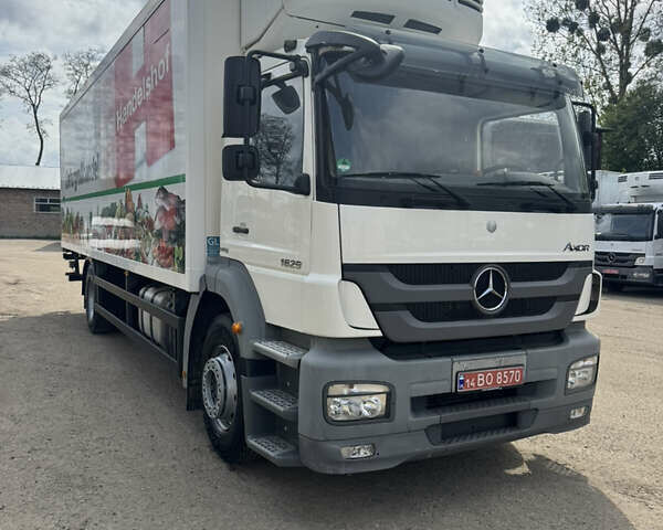 Білий Мерседес Аксор, об'ємом двигуна 0 л та пробігом 458 тис. км за 41500 $, фото 1 на Automoto.ua