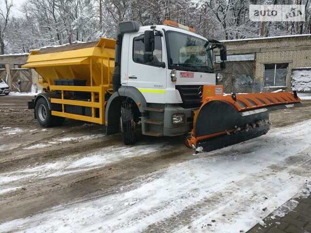 Білий Мерседес Аксор, об'ємом двигуна 6.3 л та пробігом 194 тис. км за 51000 $, фото 1 на Automoto.ua