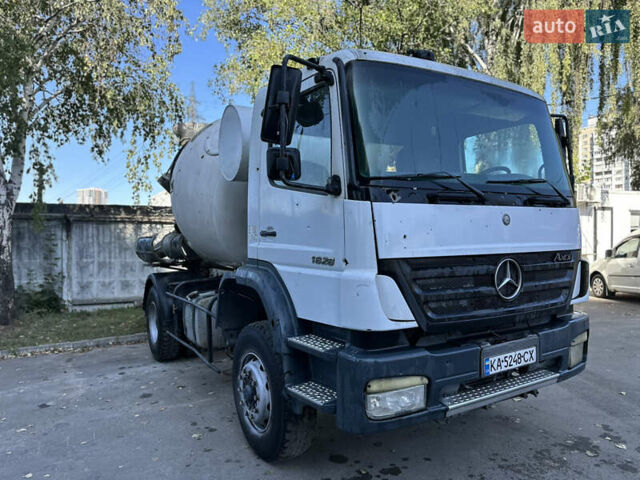 Мерседес Аксор, объемом двигателя 0 л и пробегом 99 тыс. км за 29800 $, фото 1 на Automoto.ua