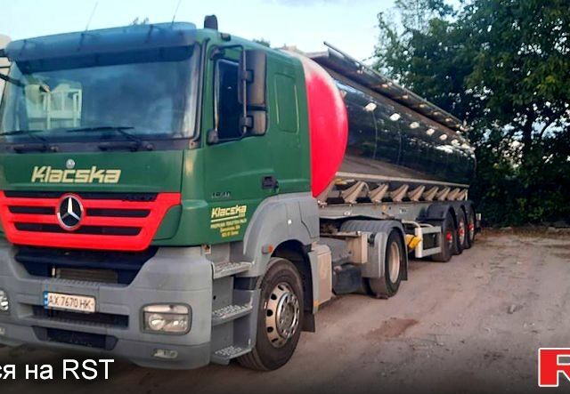 Зелений Мерседес Аксор, об'ємом двигуна 0.12 л та пробігом 840 тис. км за 51500 $, фото 1 на Automoto.ua