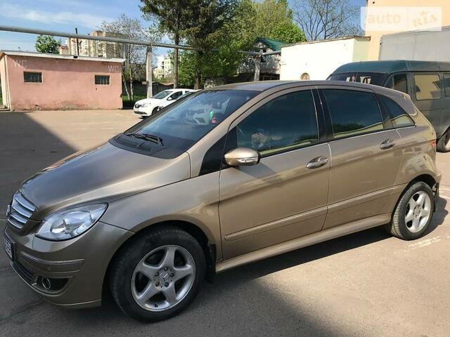 Мерседес Б 200, об'ємом двигуна 2 л та пробігом 99 тис. км за 11300 $, фото 1 на Automoto.ua