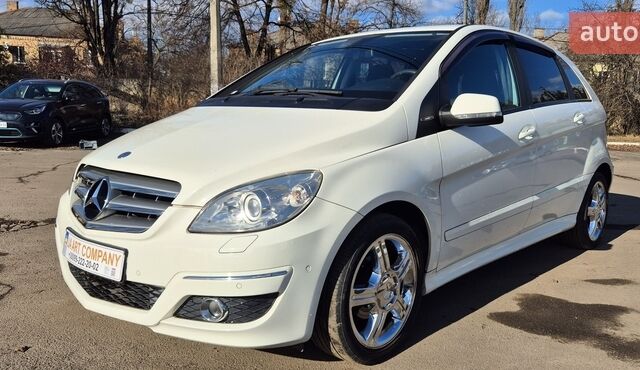 Білий Мерседес Б-клас, об'ємом двигуна 1.7 л та пробігом 88 тис. км за 8200 $, фото 1 на Automoto.ua