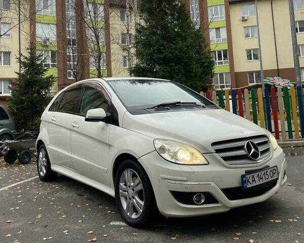 Білий Мерседес Б-клас, об'ємом двигуна 1.7 л та пробігом 92 тис. км за 7900 $, фото 1 на Automoto.ua
