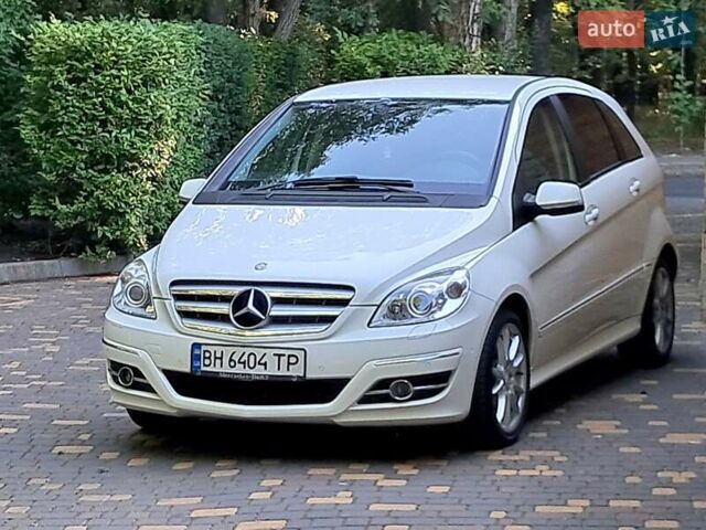 Білий Мерседес Б-клас, об'ємом двигуна 1.7 л та пробігом 109 тис. км за 7850 $, фото 1 на Automoto.ua