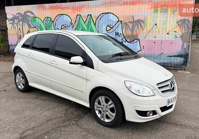 Білий Мерседес Б-клас, об'ємом двигуна 1.7 л та пробігом 193 тис. км за 8700 $, фото 1 на Automoto.ua