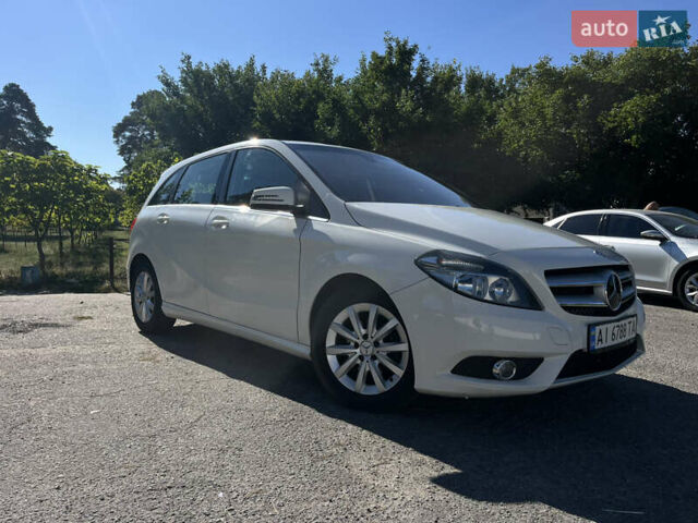 Белый Мерседес Б-класс, объемом двигателя 1.8 л и пробегом 167 тыс. км за 11600 $, фото 1 на Automoto.ua