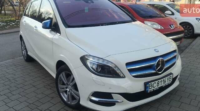 Білий Мерседес Б-клас, об'ємом двигуна 0 л та пробігом 90 тис. км за 11200 $, фото 1 на Automoto.ua