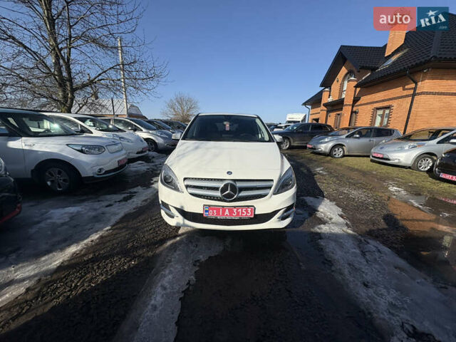 Білий Мерседес Б-клас, об'ємом двигуна 0 л та пробігом 147 тис. км за 8700 $, фото 1 на Automoto.ua