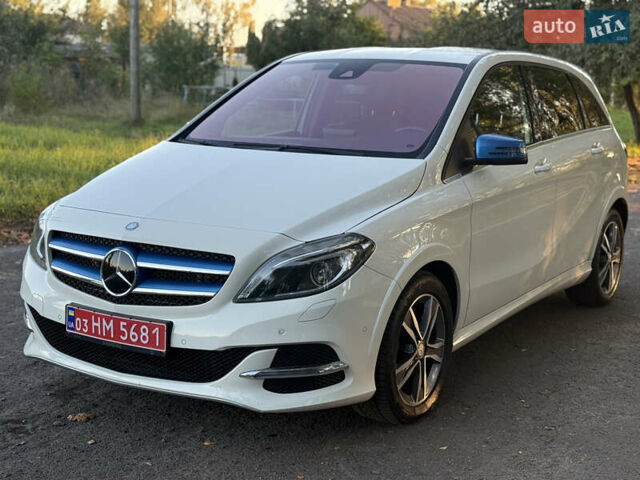 Білий Мерседес Б-клас, об'ємом двигуна 0 л та пробігом 70 тис. км за 10350 $, фото 1 на Automoto.ua