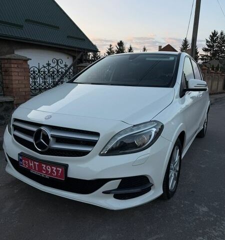 Белый Мерседес Б-класс, объемом двигателя 0 л и пробегом 91 тыс. км за 13000 $, фото 1 на Automoto.ua