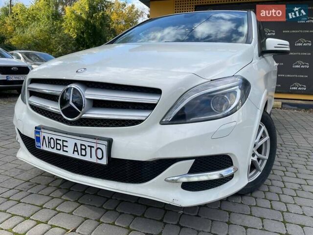 Білий Мерседес Б-клас, об'ємом двигуна 0 л та пробігом 94 тис. км за 11500 $, фото 1 на Automoto.ua