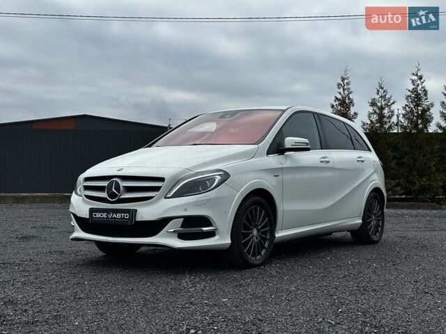 Белый Мерседес Б-класс, объемом двигателя 0 л и пробегом 47 тыс. км за 10699 $, фото 1 на Automoto.ua