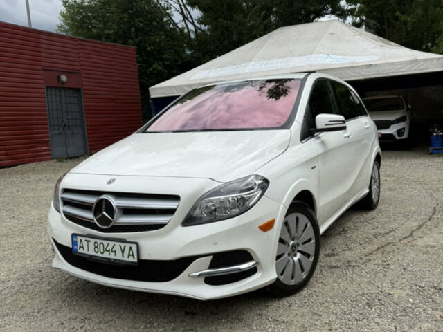 Білий Мерседес Б-клас, об'ємом двигуна 0 л та пробігом 78 тис. км за 12300 $, фото 1 на Automoto.ua
