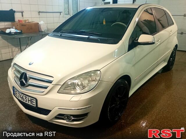 Білий Мерседес Б-клас, об'ємом двигуна 1.7 л та пробігом 0 тис. км за 7300 $, фото 1 на Automoto.ua