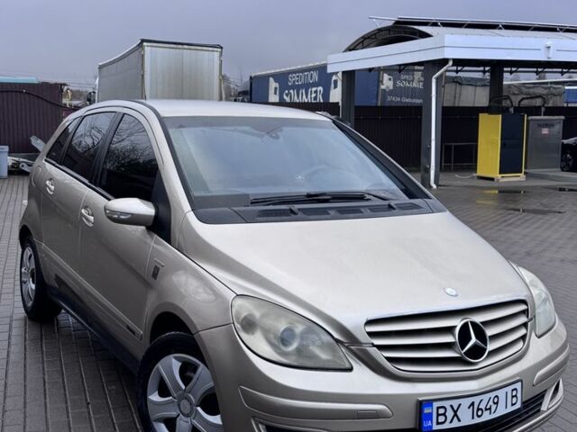 Бежевый Мерседес Б-класс, объемом двигателя 2 л и пробегом 286 тыс. км за 5450 $, фото 1 на Automoto.ua