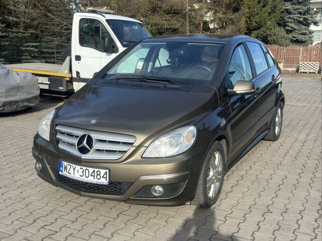 Бежевий Мерседес Б-клас, об'ємом двигуна 2 л та пробігом 325 тис. км за 4201 $, фото 1 на Automoto.ua