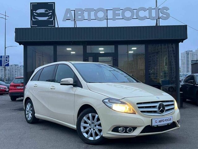 Бежевий Мерседес Б-клас, об'ємом двигуна 1.5 л та пробігом 318 тис. км за 9990 $, фото 1 на Automoto.ua