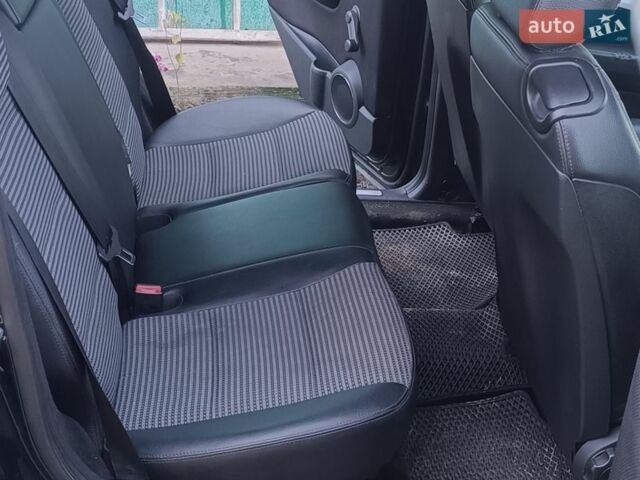 Чорний Мерседес Б-клас, об'ємом двигуна 1.99 л та пробігом 240 тис. км за 5500 $, фото 1 на Automoto.ua