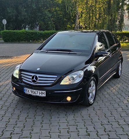 Чорний Мерседес Б-клас, об'ємом двигуна 1.99 л та пробігом 340 тис. км за 6200 $, фото 1 на Automoto.ua