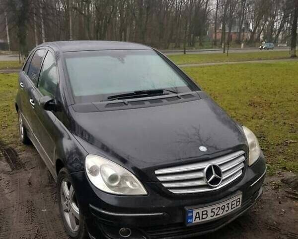 Черный Мерседес Б-класс, объемом двигателя 1.99 л и пробегом 318 тыс. км за 4900 $, фото 1 на Automoto.ua