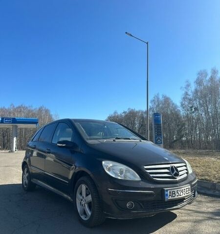 Чорний Мерседес Б-клас, об'ємом двигуна 1.99 л та пробігом 320 тис. км за 5200 $, фото 1 на Automoto.ua