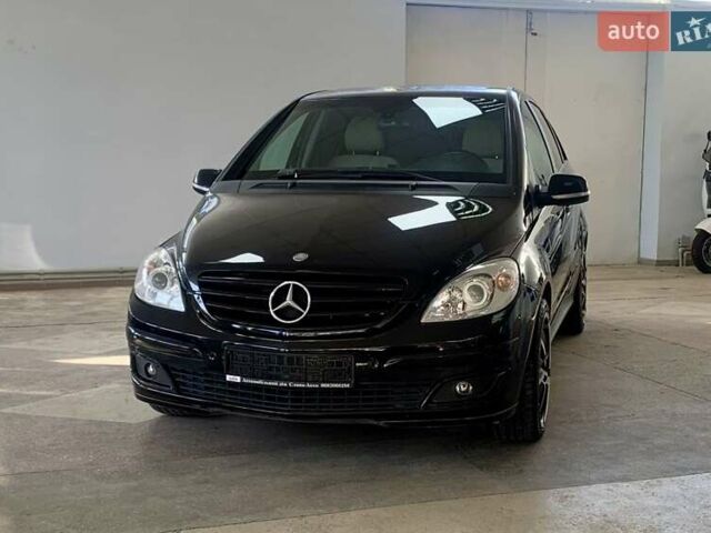 Черный Мерседес Б-класс, объемом двигателя 2 л и пробегом 170 тыс. км за 6800 $, фото 1 на Automoto.ua