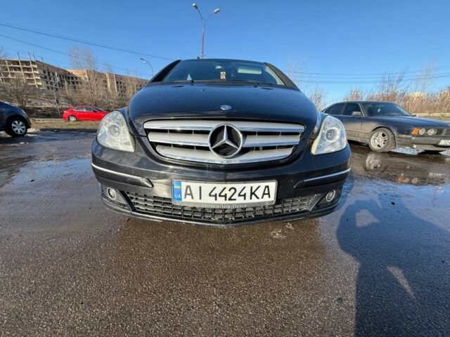 Чорний Мерседес Б-клас, об'ємом двигуна 2 л та пробігом 280 тис. км за 6500 $, фото 1 на Automoto.ua
